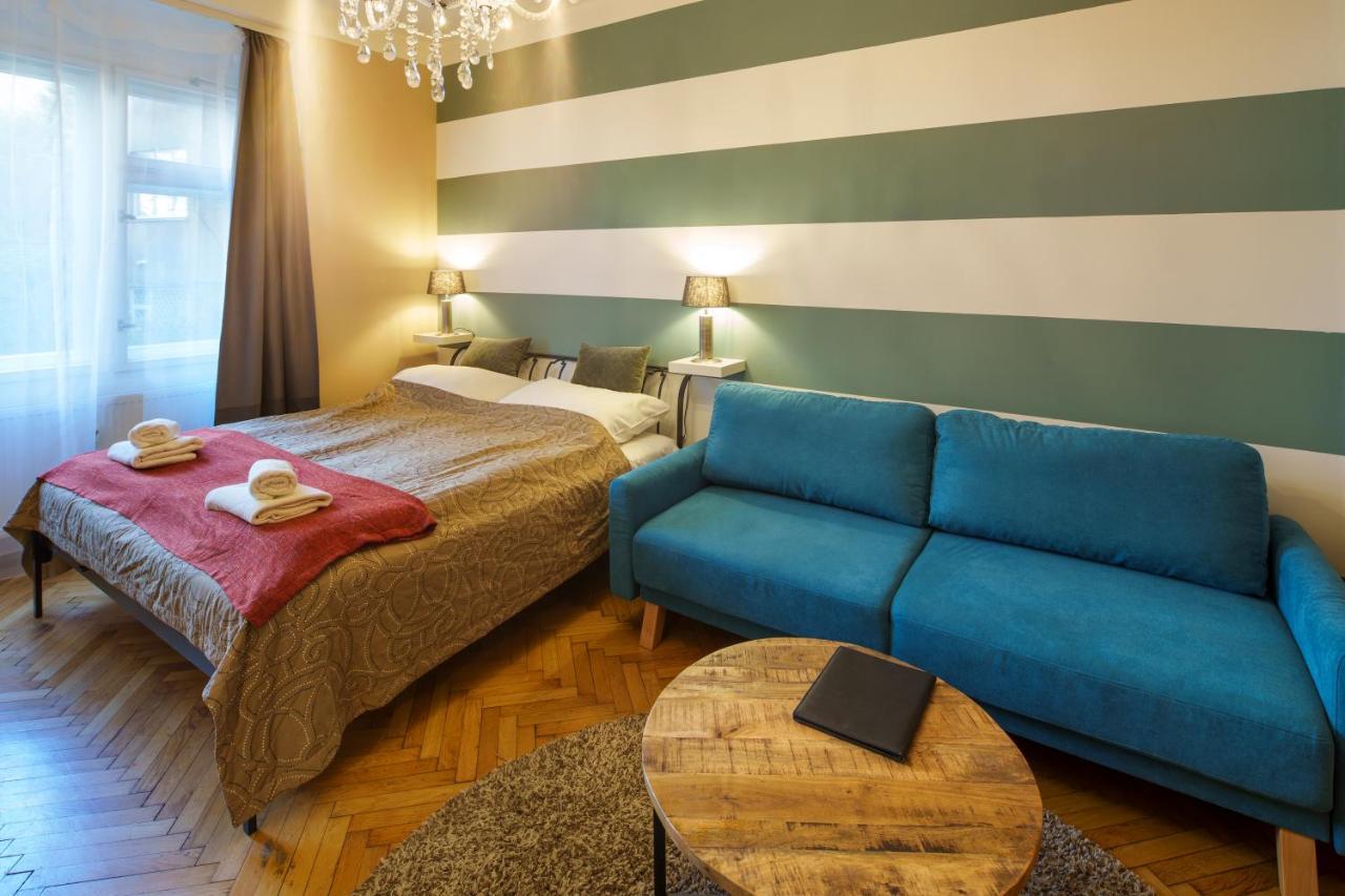 Dlouha Apartment With Balcony Praga Zewnętrze zdjęcie