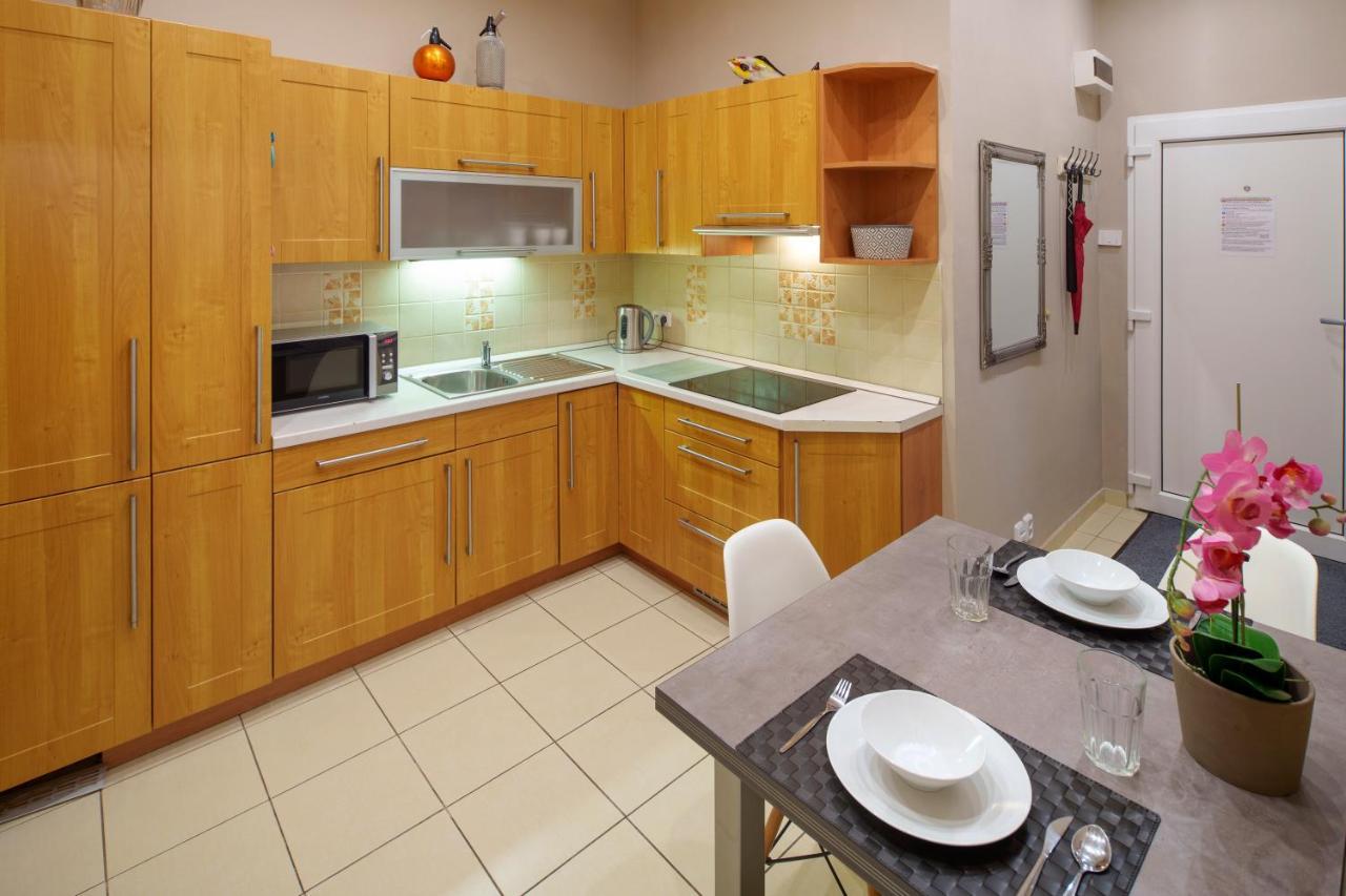 Dlouha Apartment With Balcony Praga Zewnętrze zdjęcie